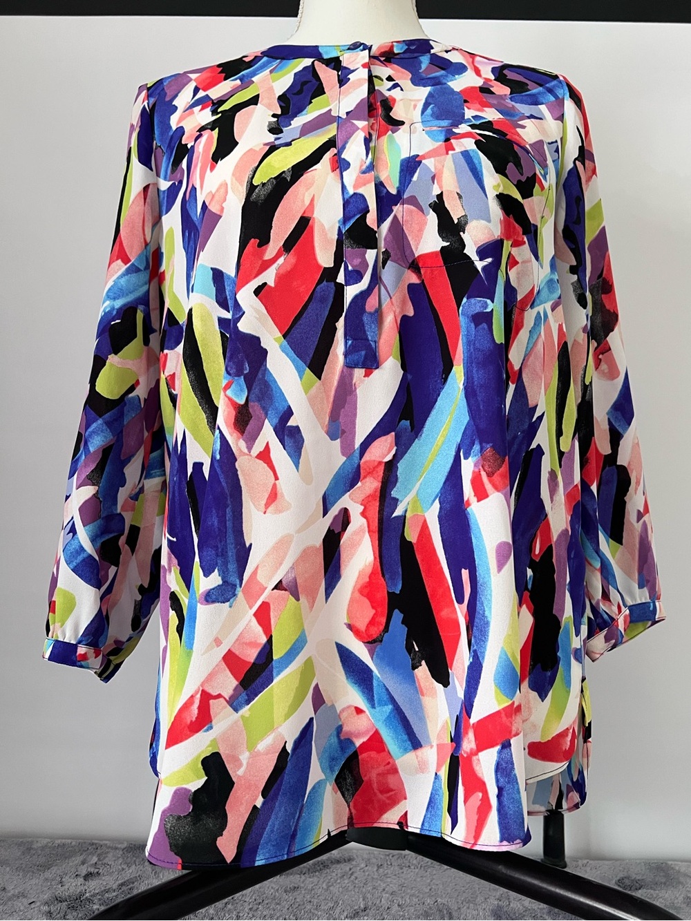 NYDJ Abstract Multi Colored Brushstroke Pleated Blouse Size S